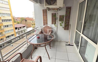 Lise Caddesinde 3+1 185m2 İçi Komple Yenilenmiş Ara Kat Daire