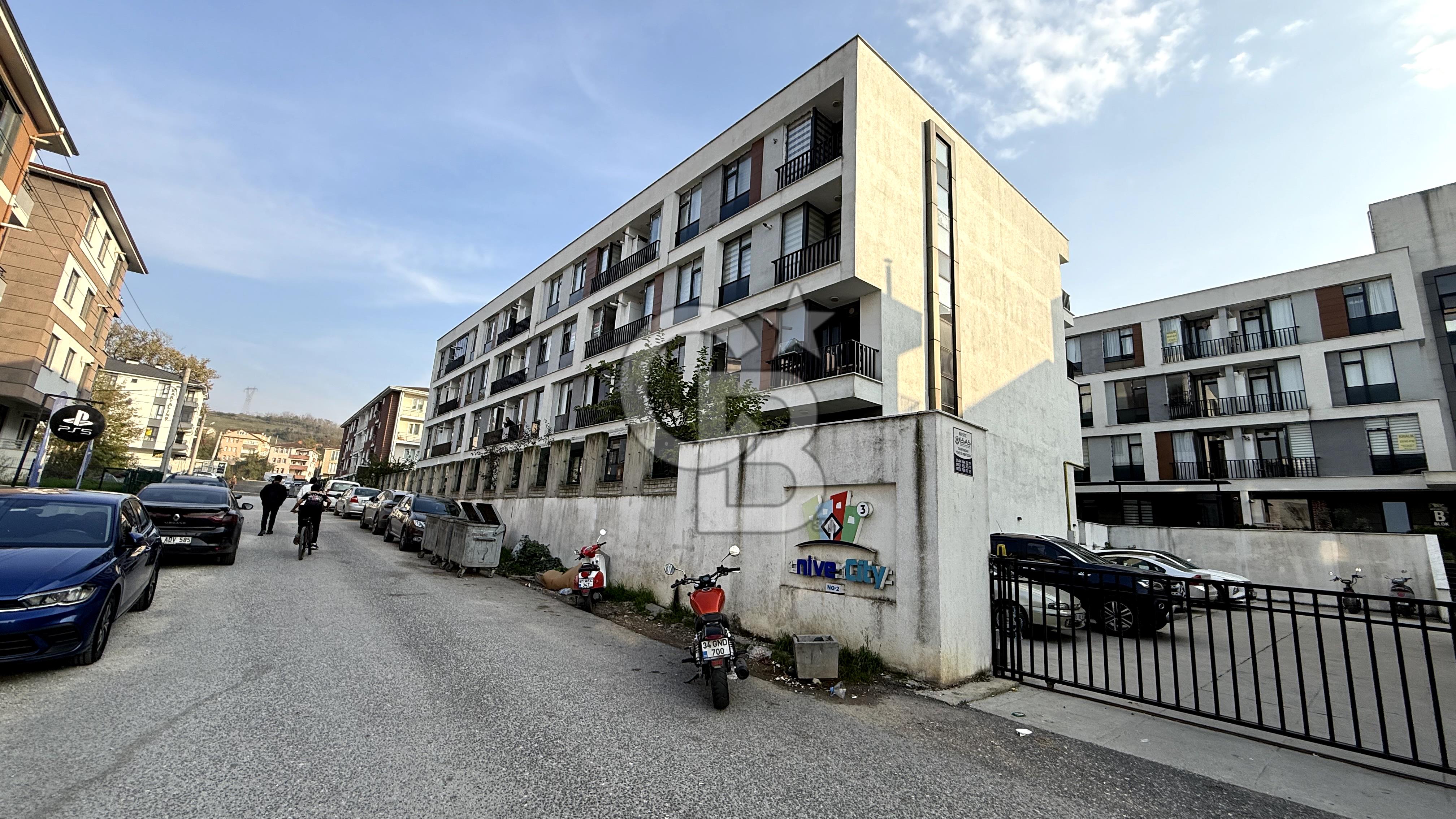 DÜZCE ÜNİVERSİTEYE YAKIN UNIVERCITY 3 SİTESİNDE 1+1 DAİRE