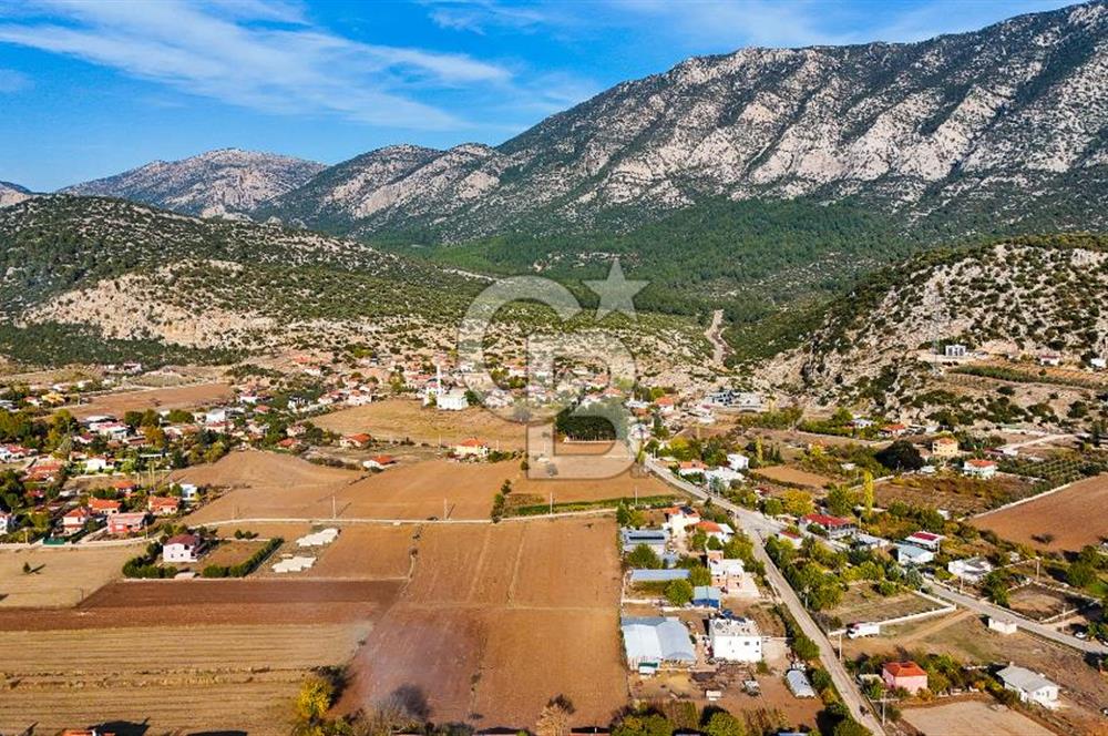 KORKUTELİ BAYAT BADEMLERDE İMAR SINIRINA KOMŞU 5000M2 YATIRIM !