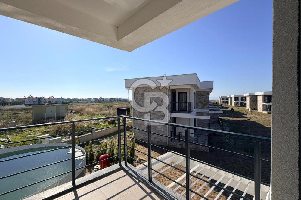 Ayvalık Altınovada Havuzlu Site İçersinde 2+1 Satılık Villa