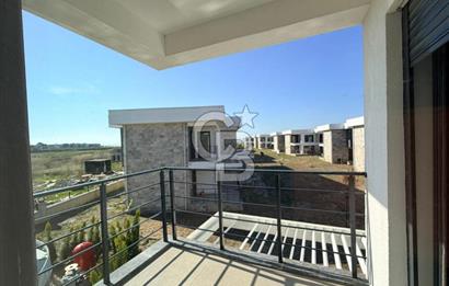 Ayvalık Altınovada Havuzlu Site İçersinde 2+1 Satılık Villa