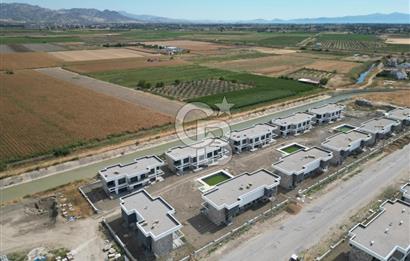 Ayvalık Altınovada Havuzlu Site İçersinde 2+1 Satılık Villa