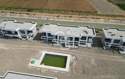 Ayvalık Altınovada Havuzlu Site İçersinde 2+1 Satılık Villa