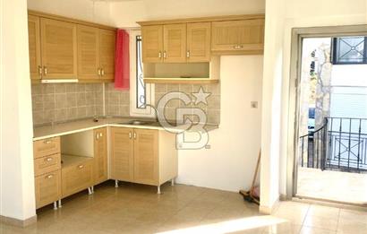 BODRUM GÜNDOĞAN’DA ÖNÜ KAPANMAZ SİTE İÇİ GENÇ BİNADA SATILIK 2+1  