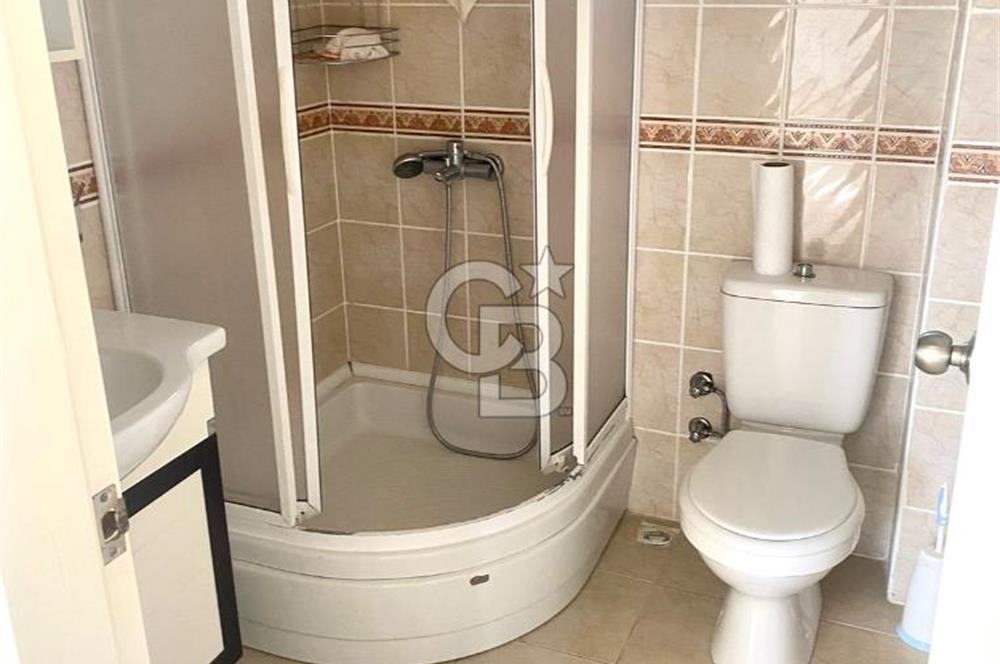 BODRUM GÜNDOĞAN’DA ÖNÜ KAPANMAZ SİTE İÇİ GENÇ BİNADA SATILIK 2+1  