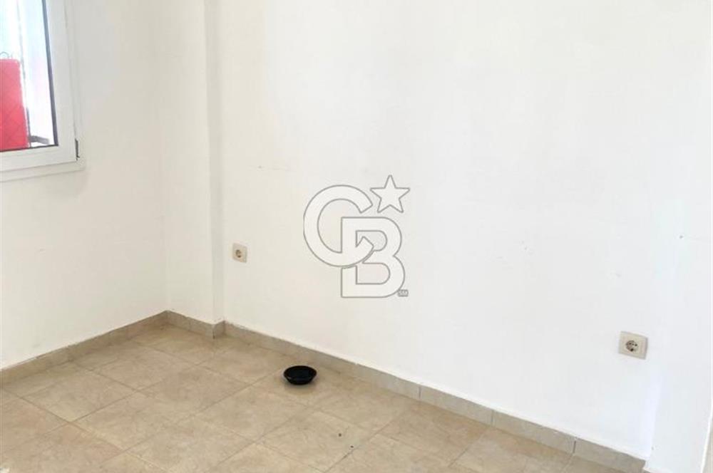 BODRUM GÜNDOĞAN’DA ÖNÜ KAPANMAZ SİTE İÇİ GENÇ BİNADA SATILIK 2+1  