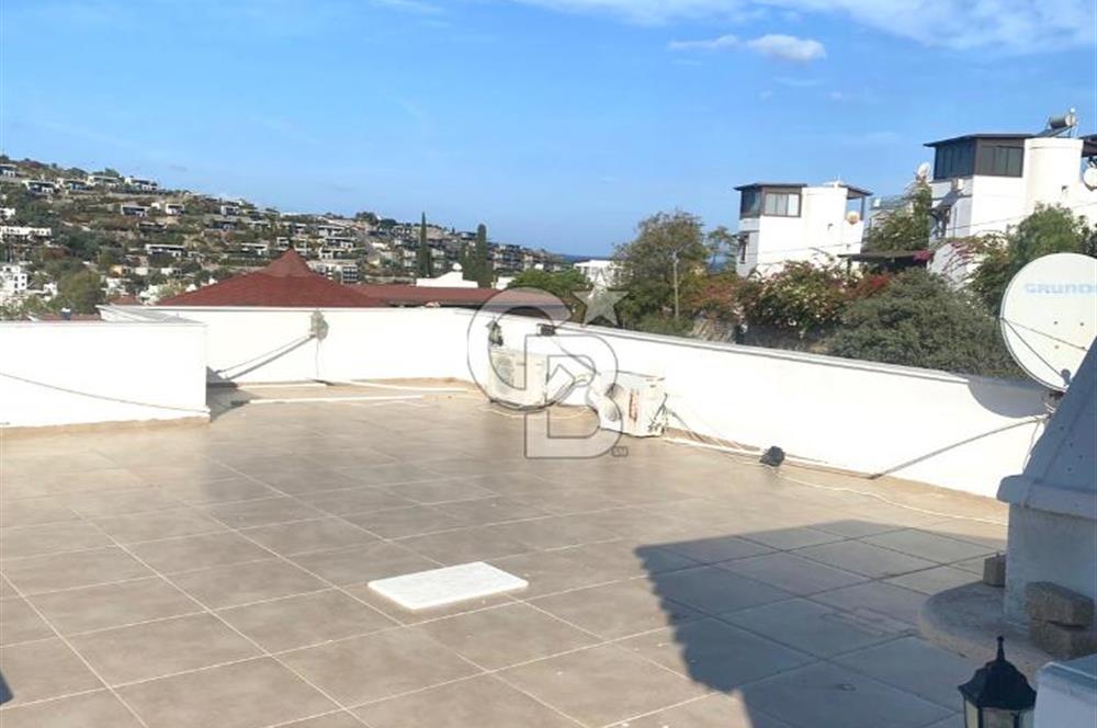 BODRUM GÜNDOĞAN’DA ÖNÜ KAPANMAZ SİTE İÇİ GENÇ BİNADA SATILIK 2+1  