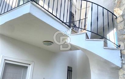 BODRUM GÜNDOĞAN’DA ÖNÜ KAPANMAZ SİTE İÇİ GENÇ BİNADA SATILIK 2+1  