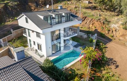 CB MARİNA'DAN 6+1 FOURLEKS VİLLA