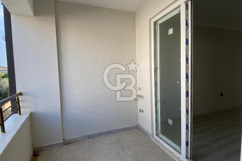 Gömeç Kemalpaşa da 1+1 ara kat daire