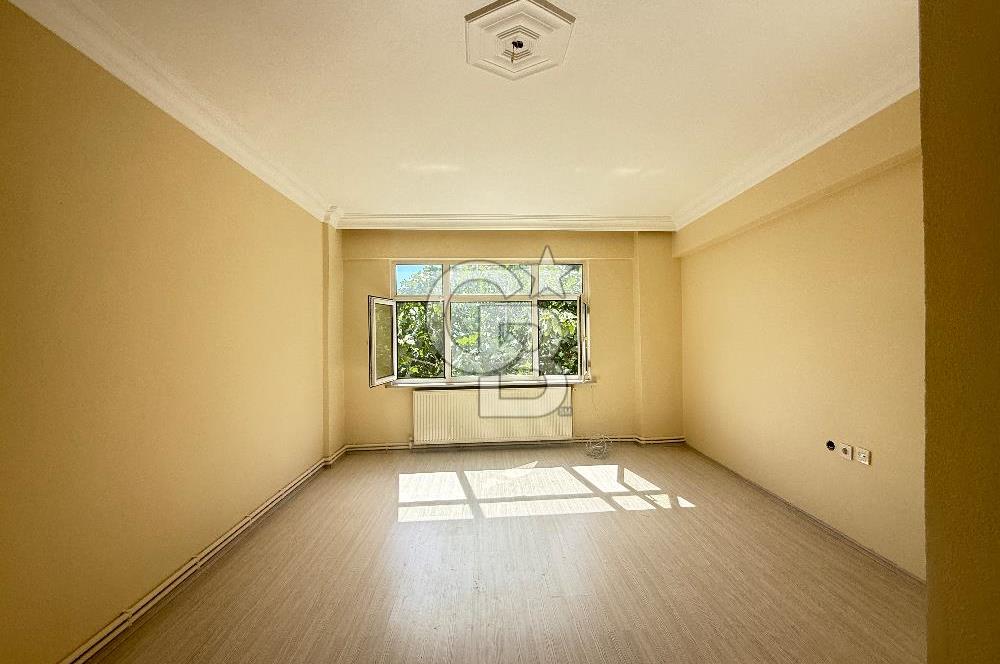 SÜTLÜCEDE METROBÜSE YAKIN TEMİZ 2+1 KİRALIL DAİRE
