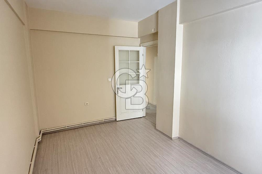 SÜTLÜCEDE METROBÜSE YAKIN TEMİZ 2+1 KİRALIL DAİRE