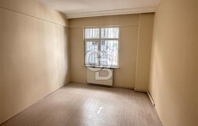 SÜTLÜCEDE METROBÜSE YAKIN TEMİZ 2+1 KİRALIL DAİRE