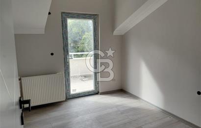 GÖLCÜK'DE SİTE İÇİNDE SATILIK 3+1 DENİZ MANZARALI ÇATI DUBLEX