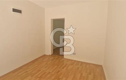 BORNOVA ÇAMDİBİ SATILIK İYİ KOMUMDA DÜKKAN