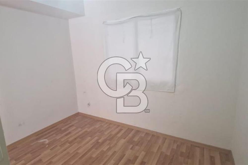 BORNOVA ÇAMDİBİ SATILIK İYİ KOMUMDA DÜKKAN