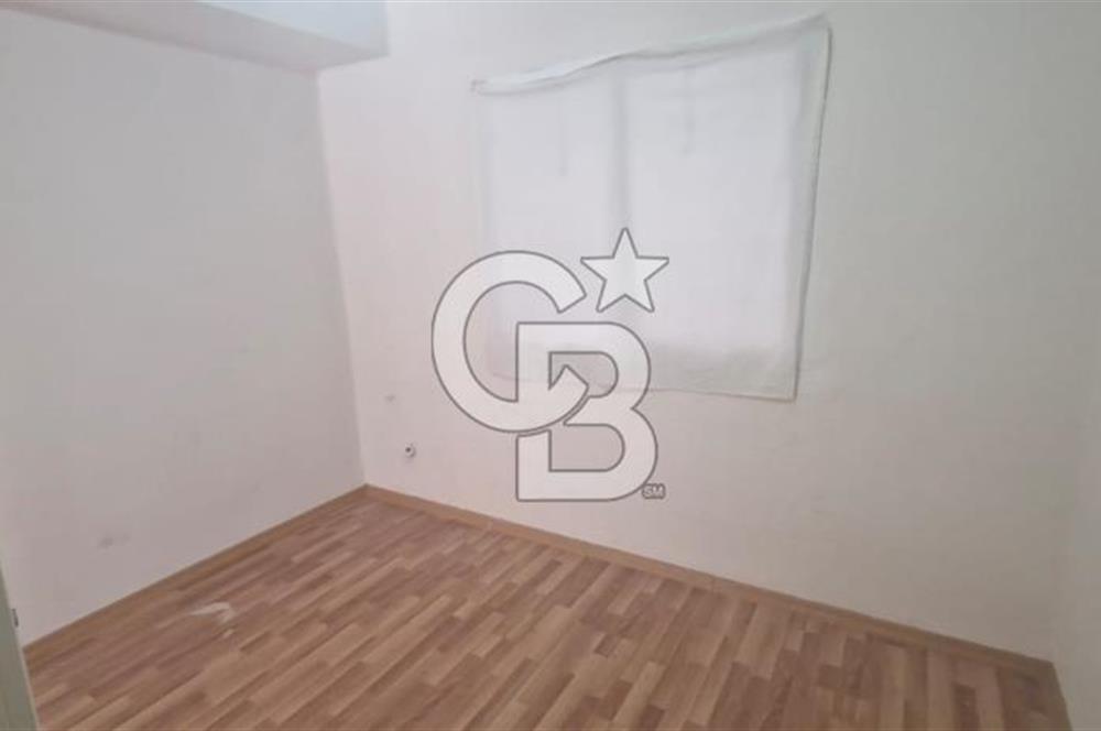 BORNOVA ÇAMDİBİ SATILIK İYİ KOMUMDA DÜKKAN