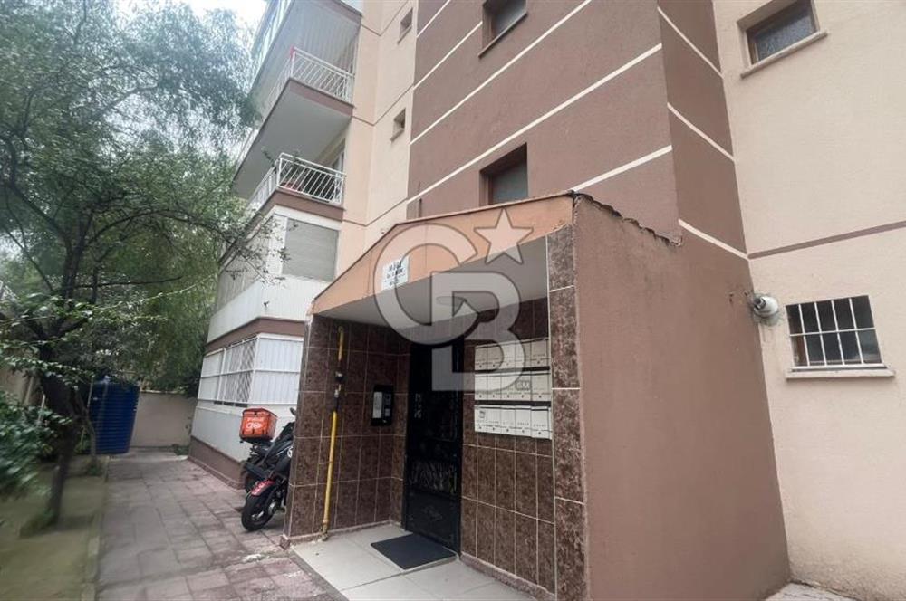 Bayraklı'nın En Güzel Mahallesinde Yatırımlık 3+1 Daire!