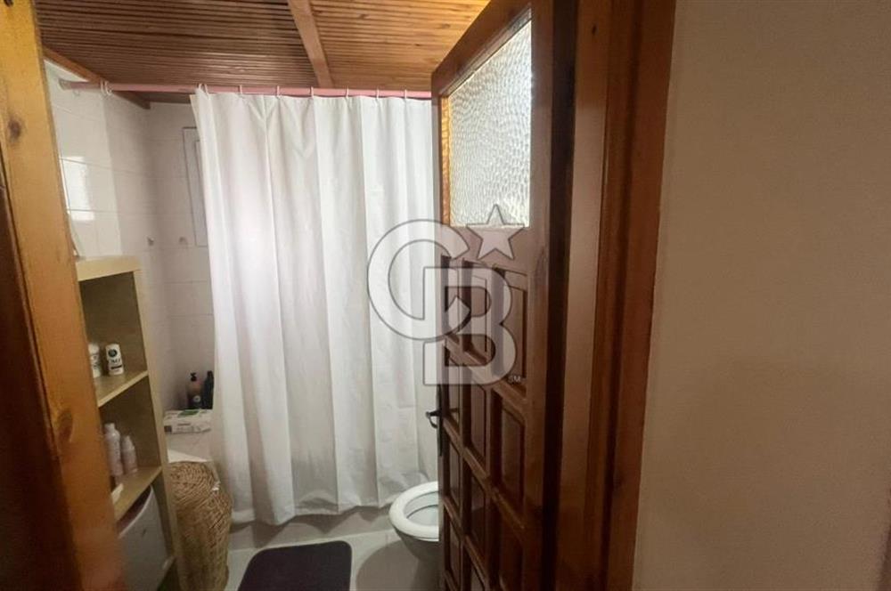 Bayraklı'nın En Güzel Mahallesinde Yatırımlık 3+1 Daire!