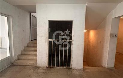 ÖZ ANKARA TOPTANCILAR SİTESİNDE 300 m2 KÖŞE BAŞI KİRALIK DÜKKAN