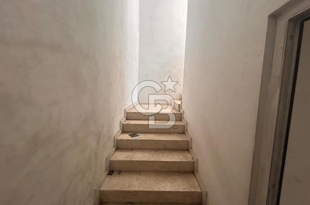 ÖZ ANKARA TOPTANCILAR SİTESİNDE 300 m2 KÖŞE BAŞI KİRALIK DÜKKAN