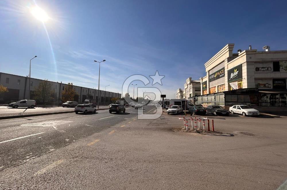 ÖZ ANKARA TOPTANCILAR SİTESİNDE 300 m2 KÖŞE BAŞI KİRALIK DÜKKAN