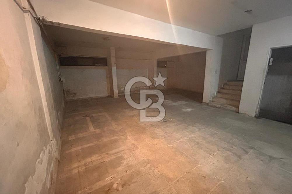 ÖZ ANKARA TOPTANCILAR SİTESİNDE 300 m2 KÖŞE BAŞI KİRALIK DÜKKAN