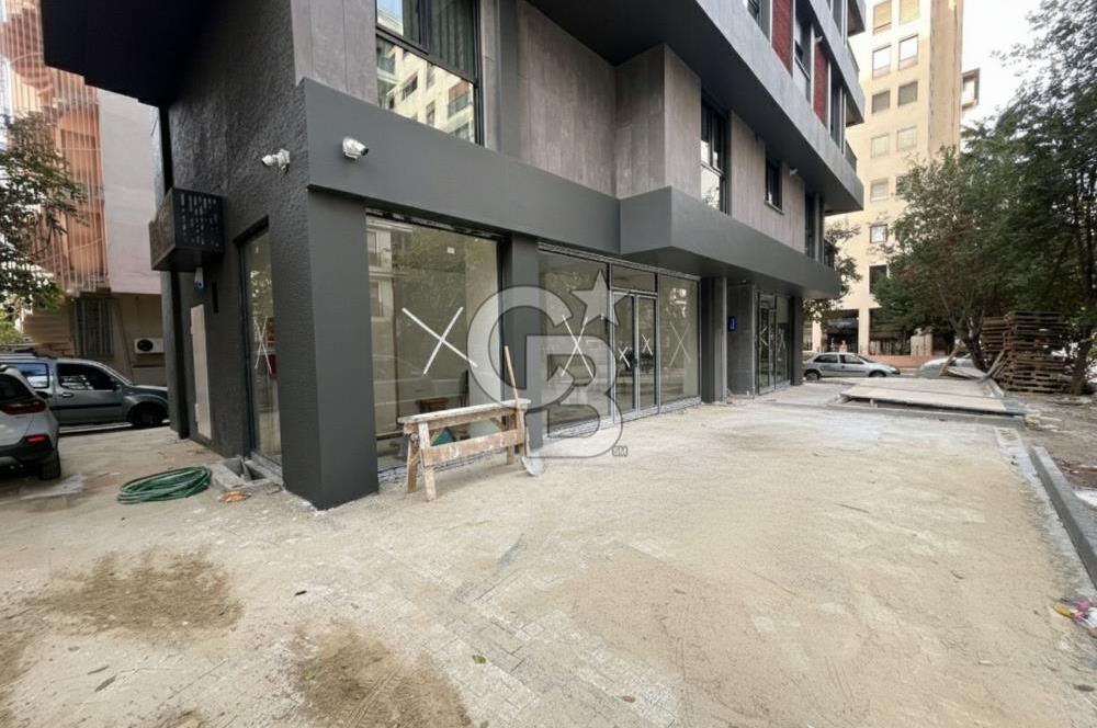 CADDEBOSTAN BAĞDAT CADDESİN'DE  KİRALIK DÜKKAN 