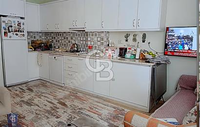 KARŞIYAKA ÇARŞIDA , SAHİLE YAKIN SATILIK 2+1 DAİRE