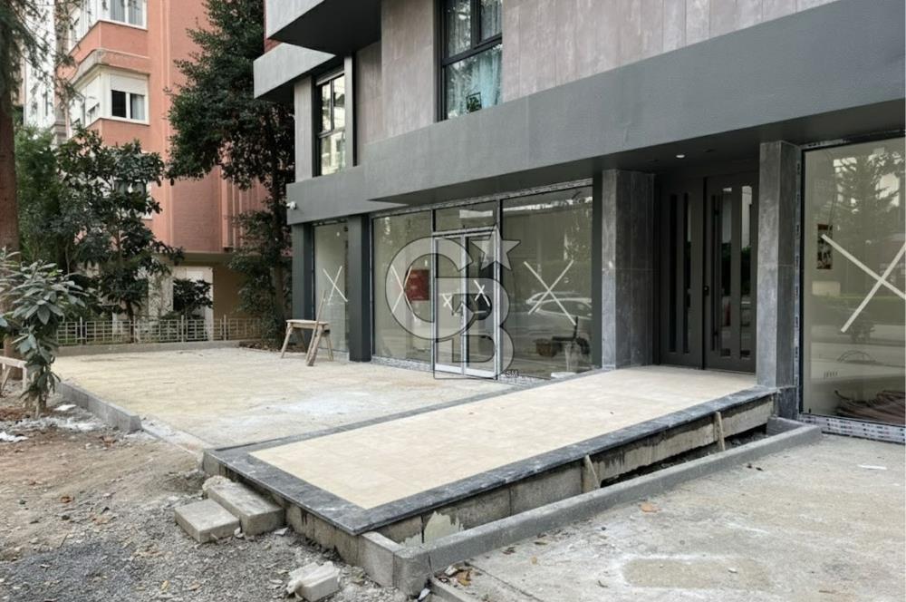 CADDEBOSTAN BAĞDAT CADDESİN'DE  KİRALIK DÜKKAN 