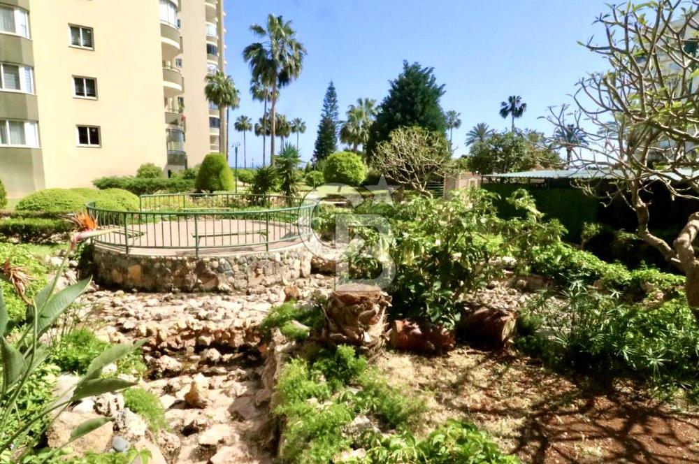 MEZİTLİ MENDERES LİPARİS 2 SİTESİ 5+1 SATILIK