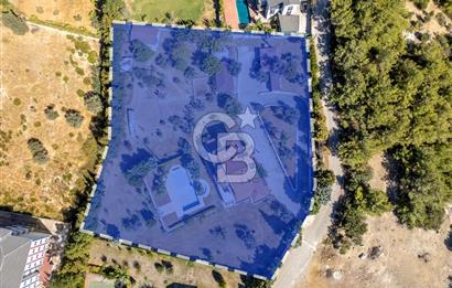 Urla Kalabak'ta Müstakil Havuzlu Satılık Malikane 