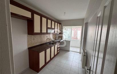 Çekmeköy Yeşil Belde Sitesi'nde 3 + 1 Geniş Daire