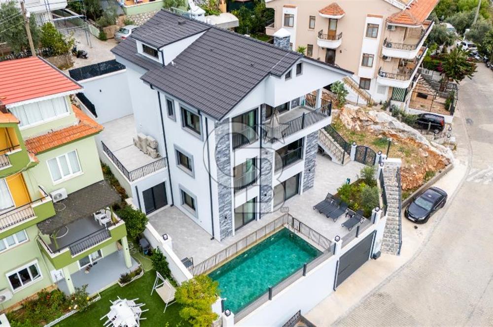 CB MARİNA'DAN 5+1 TRİPLEKS KİRALIK VİLLA