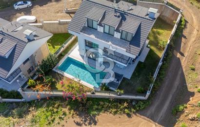 CB MARİNA'DAN 6+1 FOURLEKS VİLLA