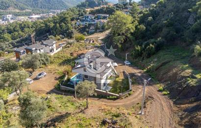 CB MARİNA'DAN 6+1 FOURLEKS VİLLA