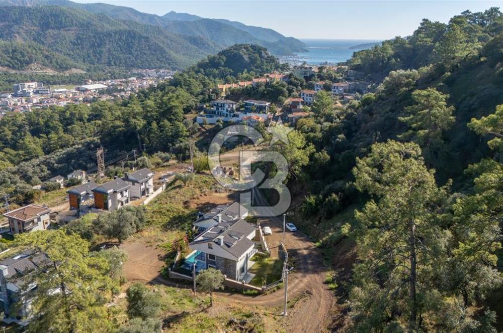 CB MARİNA'DAN 6+1 FOURLEKS VİLLA