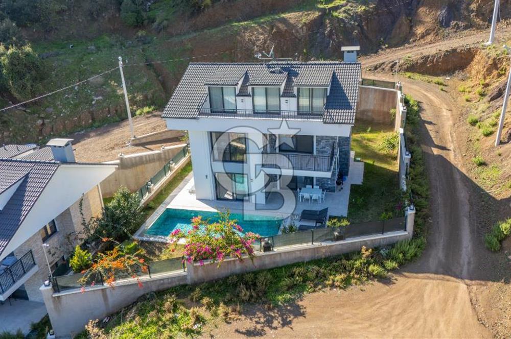 CB MARİNA'DAN 6+1 FOURLEKS VİLLA