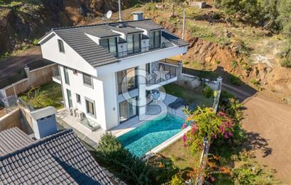 CB MARİNA'DAN 6+1 FOURLEKS VİLLA