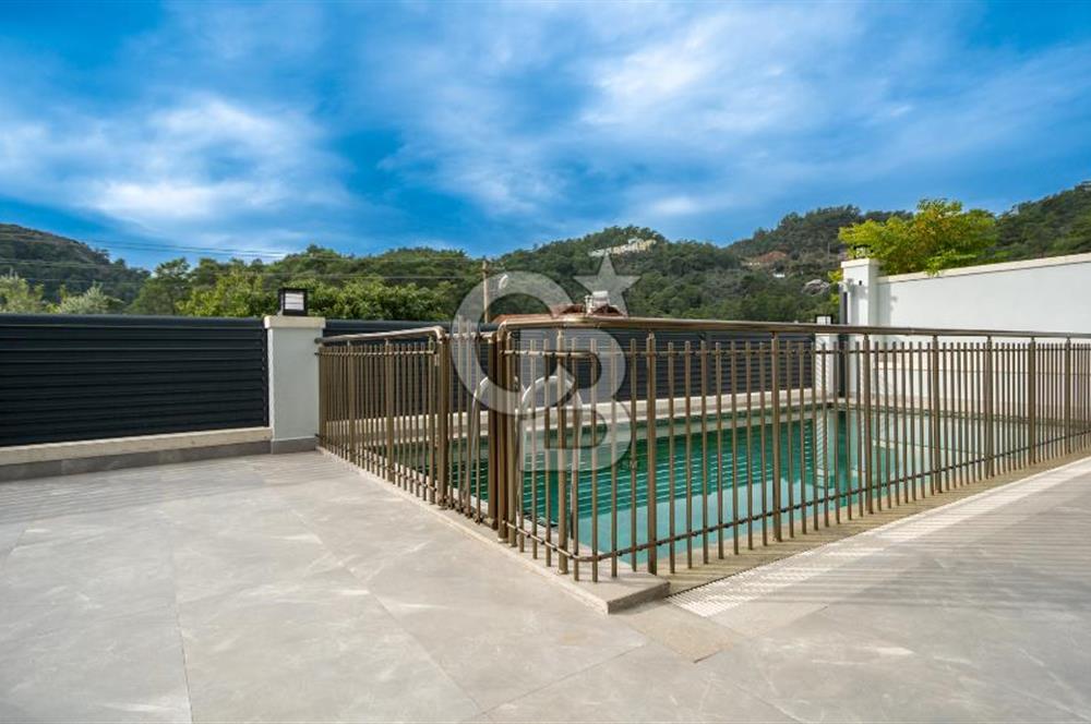 CB MARİNA'DAN 5+1 TRİPLEKS KİRALIK VİLLA