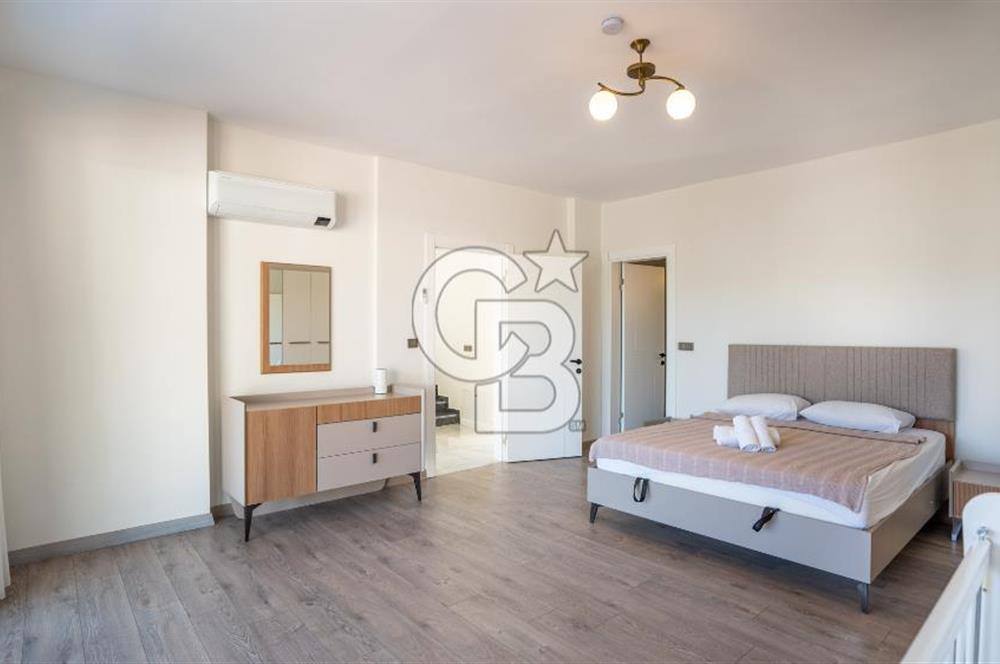 CB MARİNA'DAN 6+1 FOURLEKS VİLLA