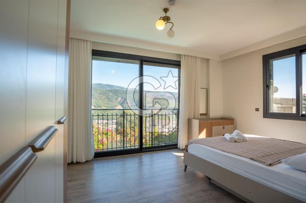 CB MARİNA'DAN 6+1 FOURLEKS VİLLA