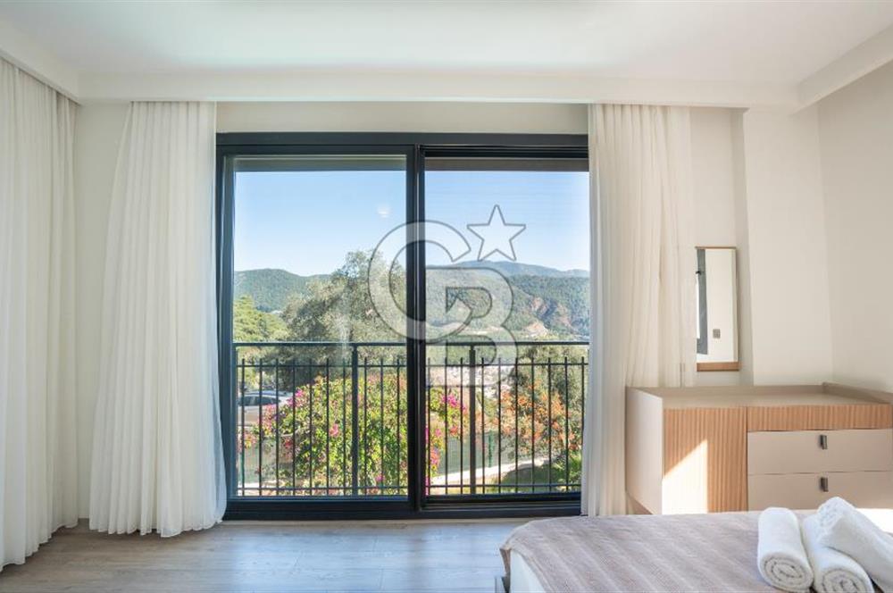 CB MARİNA'DAN 6+1 FOURLEKS VİLLA