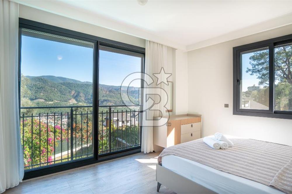 CB MARİNA'DAN 6+1 FOURLEKS VİLLA