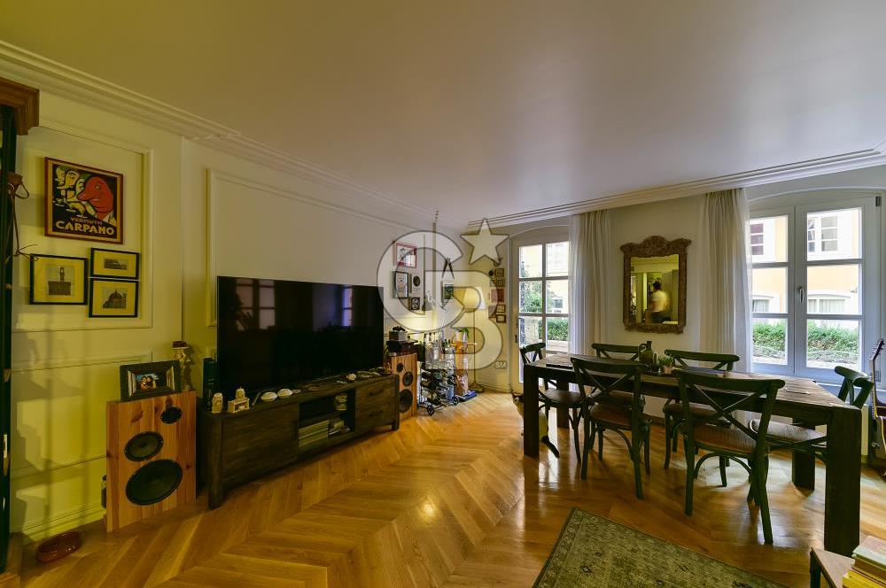 Tomtom Gardens'ta Özel Verandası Olan Satılık 1+1 Bahçe Katı