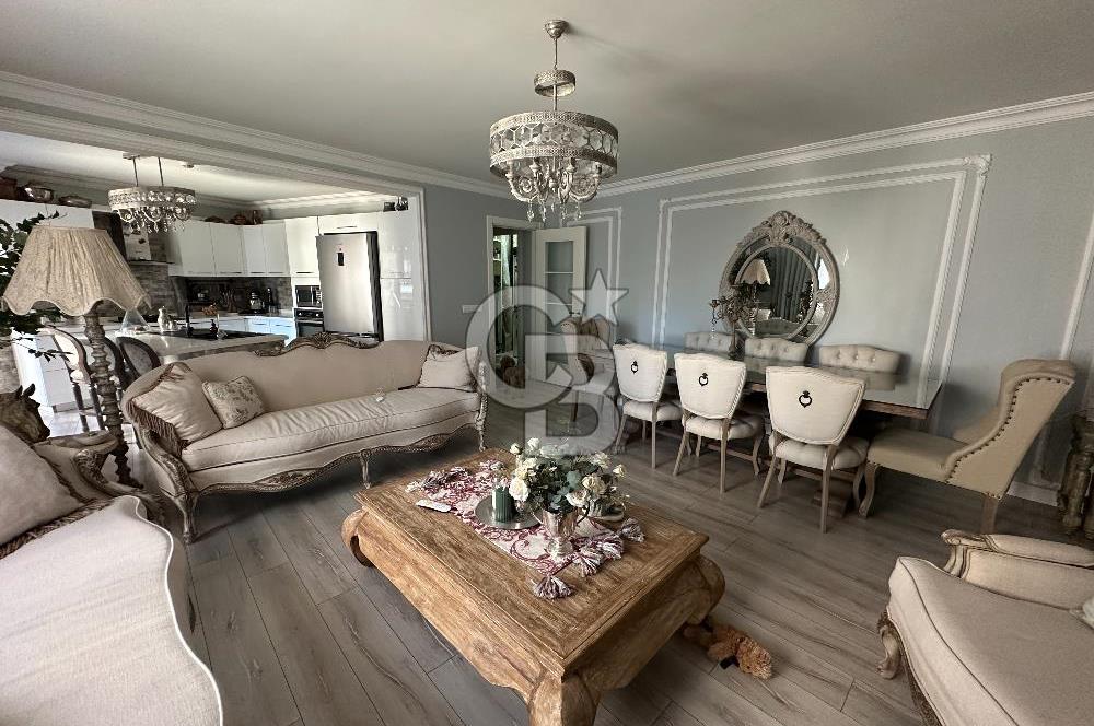 TUZLA PRESTİJLİ BUTİK SİTEDE HAVUZ CEPHELİ 3+1 DAİRE