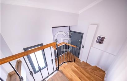 Seferihisar Akarca'da Denize Sıfır Müstakil Havuzlu Villa