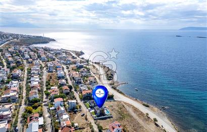 Seferihisar Akarca'da Denize Sıfır Müstakil Havuzlu Villa