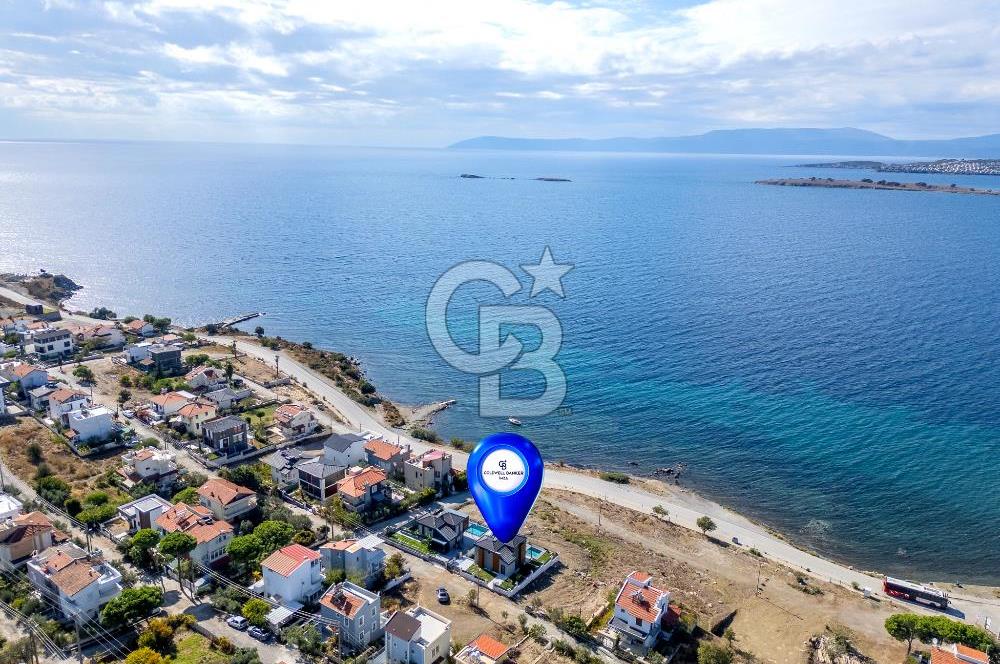 Seferihisar Akarca'da Denize Sıfır Müstakil Havuzlu Villa