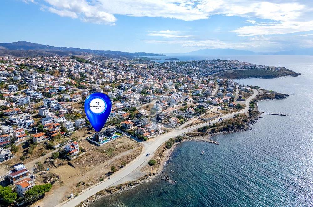 Seferihisar Akarca'da Denize Sıfır Müstakil Havuzlu Villa